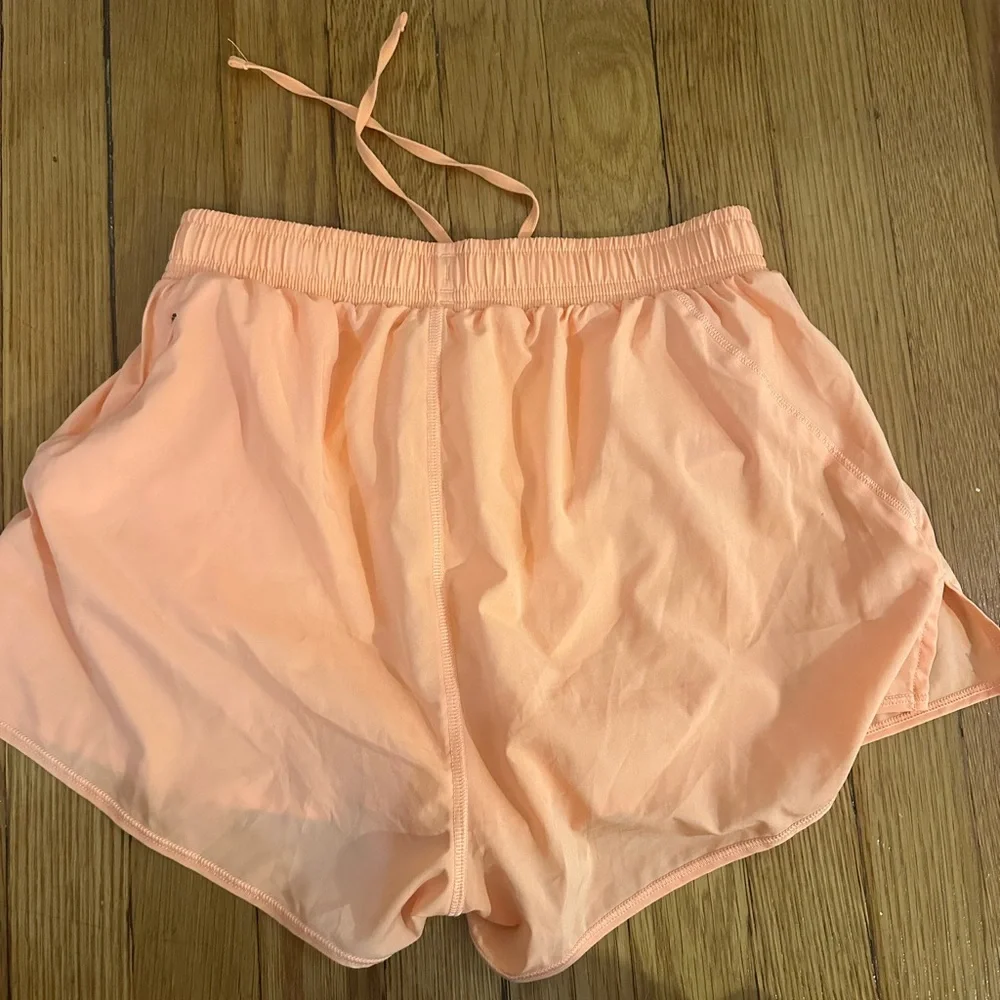 ALO Stride Short - Cantaloupe